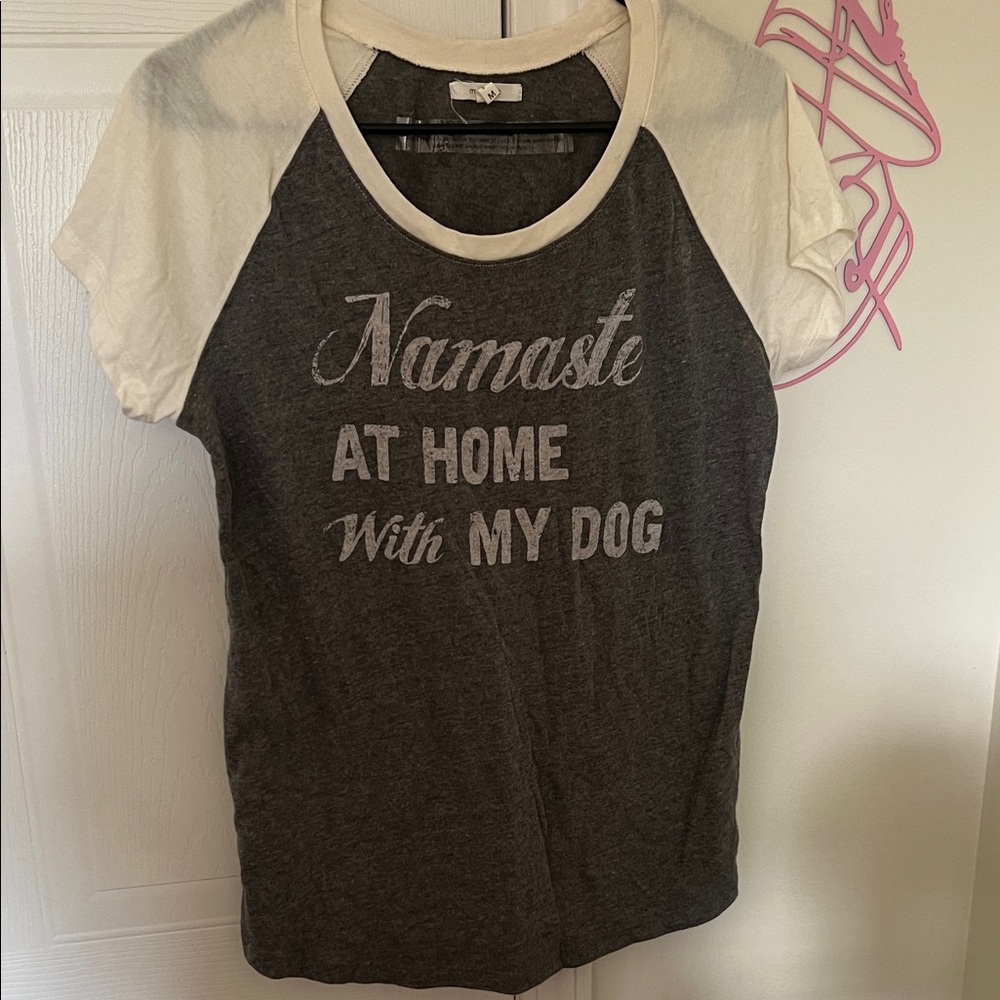 Maurices Gray and White Short Sleeve Tee